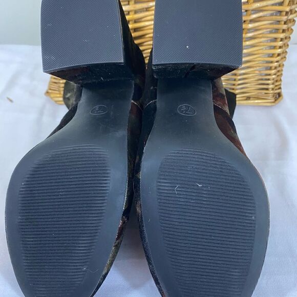 • A NEW DAY bootie • 7.5 - Picture 4 of 8